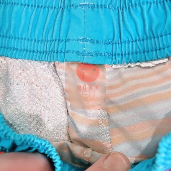 GUC Teenie Wahinie Roxy Swim Board Shorts Girls Size 2T-3T No Stains No Sz Tag - Picture 2 of 5